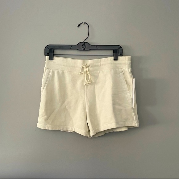 Goodthreads Women's Heritage Fleece Drawstring Shorts in Cream—Size S & M NWT - Picture 2 of 6